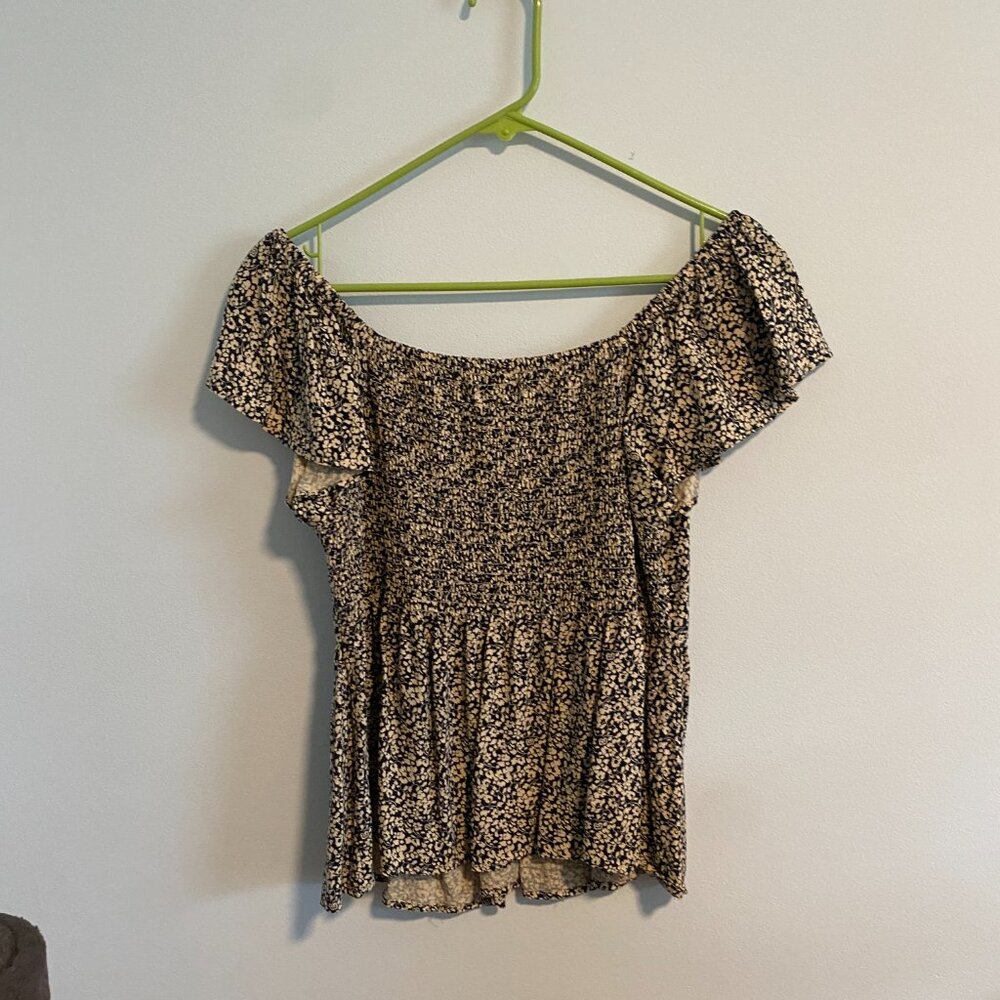 Japna Smocked V-neck Top - NWOT - Picture 3 of 3